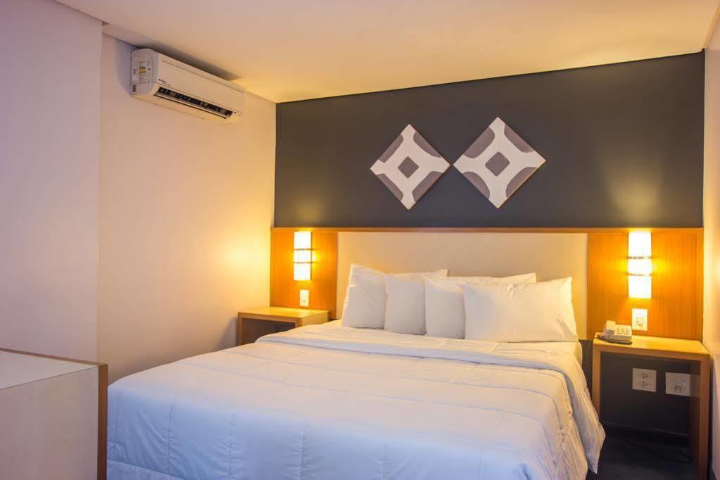 Rede Andrade Cwb Hotel 3*